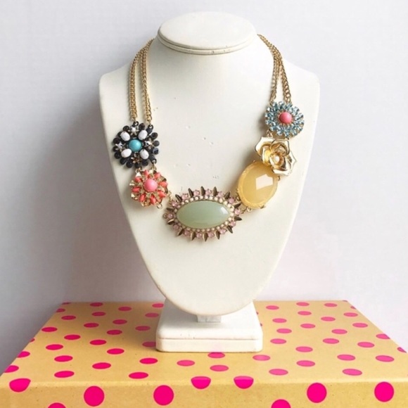 Anthropologie Vintage Statement Necklace - Picture 4 of 8